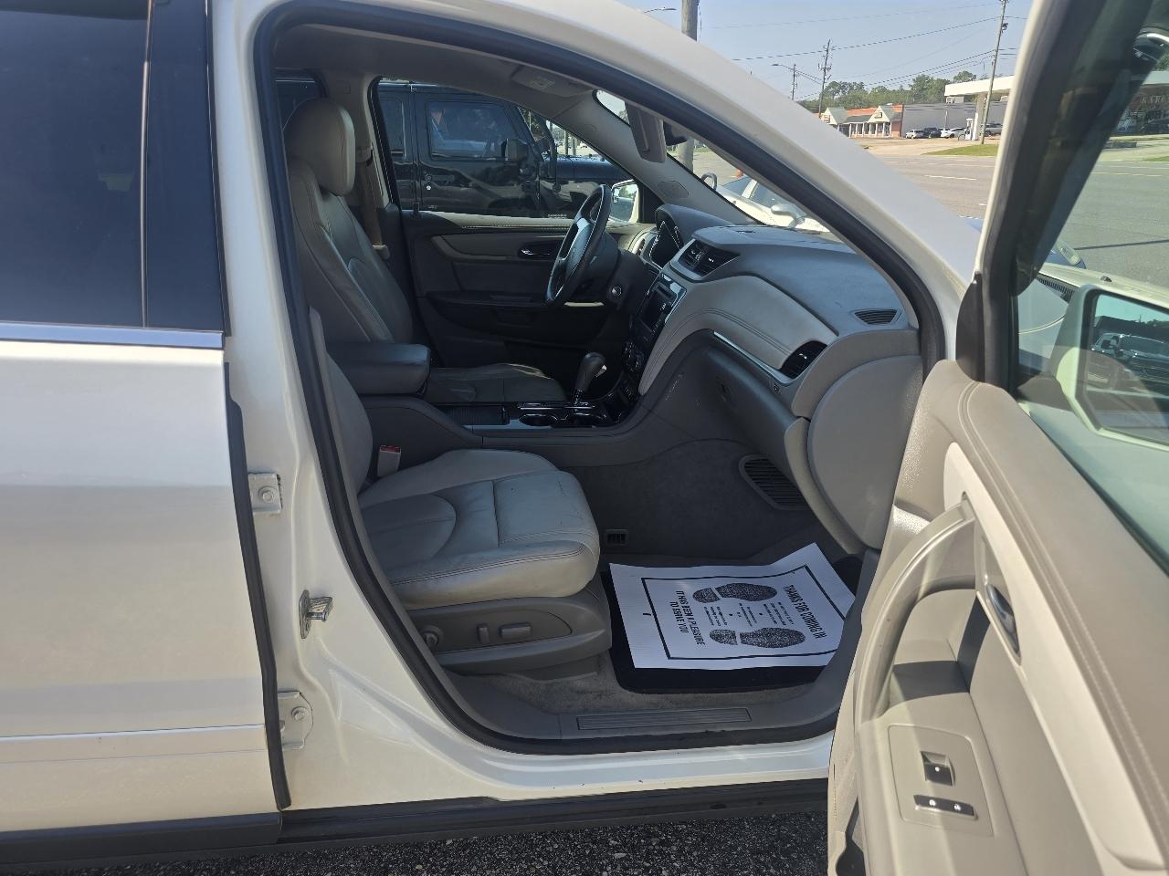 Chevrolet Traverse 2LT FWD 2014