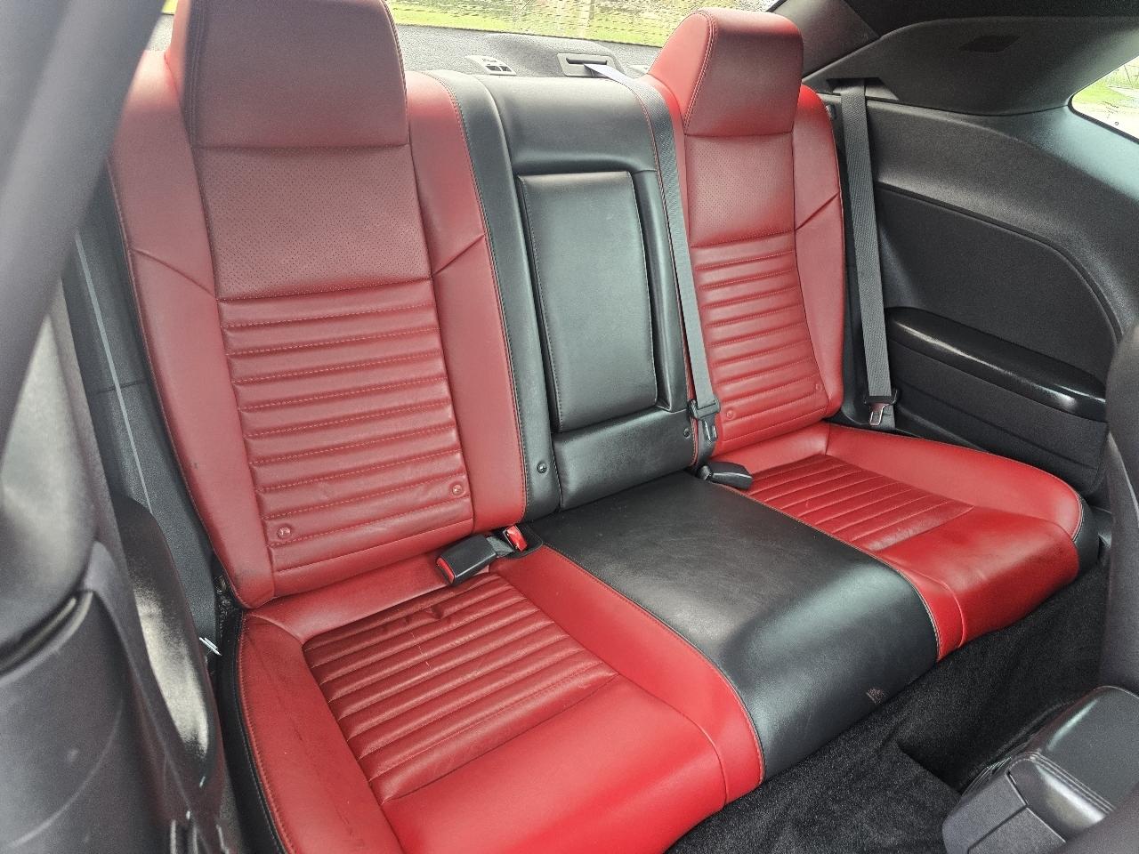 Dodge Challenger SXT 2014