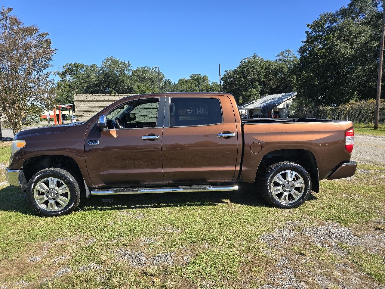 Toyota Tundra Platinum CrewMax 5.7L FFV 4WD 2014