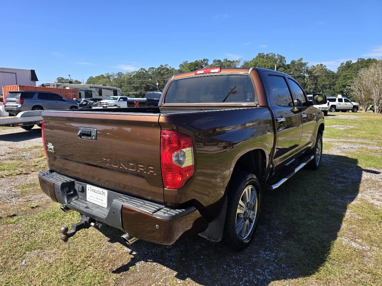 Toyota Tundra Platinum CrewMax 5.7L FFV 4WD 2014