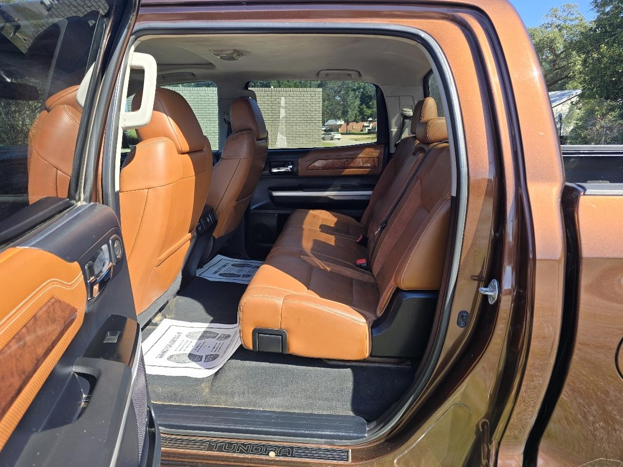 Toyota Tundra Platinum CrewMax 5.7L FFV 4WD 2014