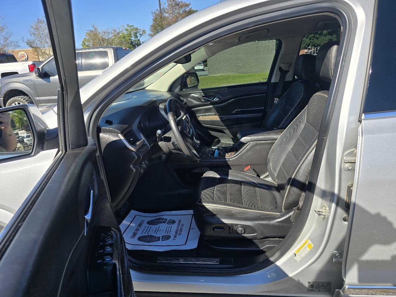 GMC Acadia Denali AWD 2020