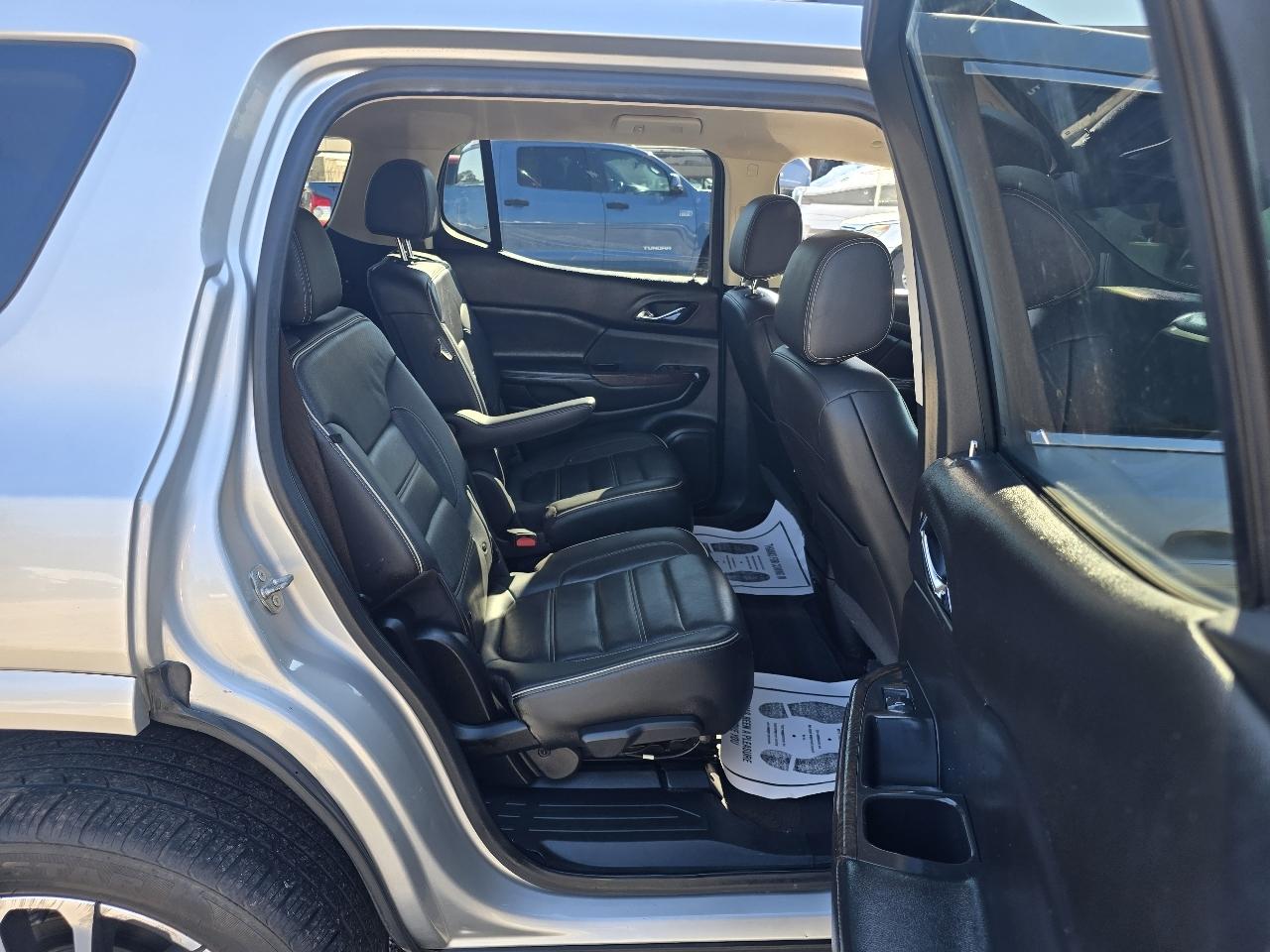 GMC Acadia Denali AWD 2020