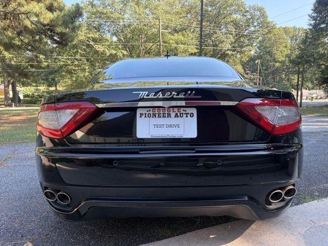 Maserati GranTurismo Coupe 2010