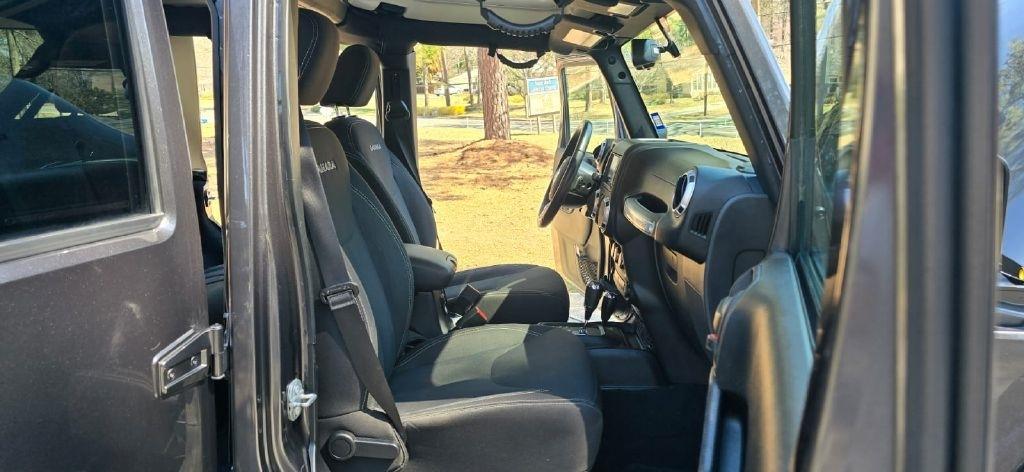 Jeep Wrangler JK Unlimited Sahara 4WD 2018