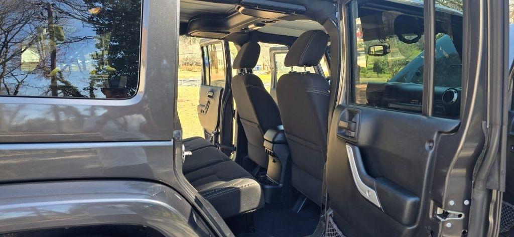 Jeep Wrangler JK Unlimited Sahara 4WD 2018
