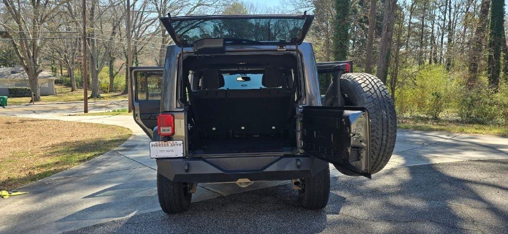 Jeep Wrangler JK Unlimited Sahara 4WD 2018