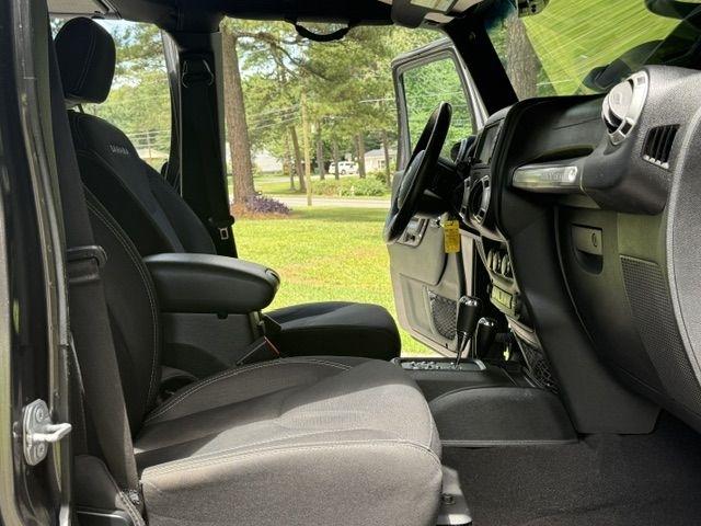 Jeep Wrangler JK Unlimited Sahara 4WD 2018