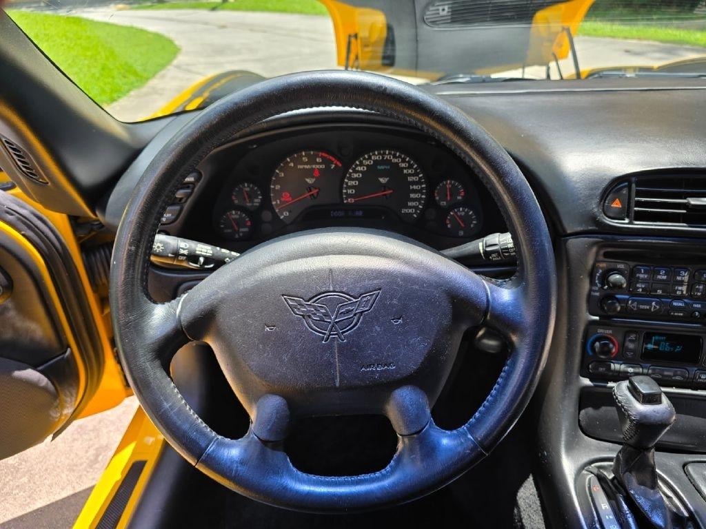 Chevrolet Corvette Coupe 2000