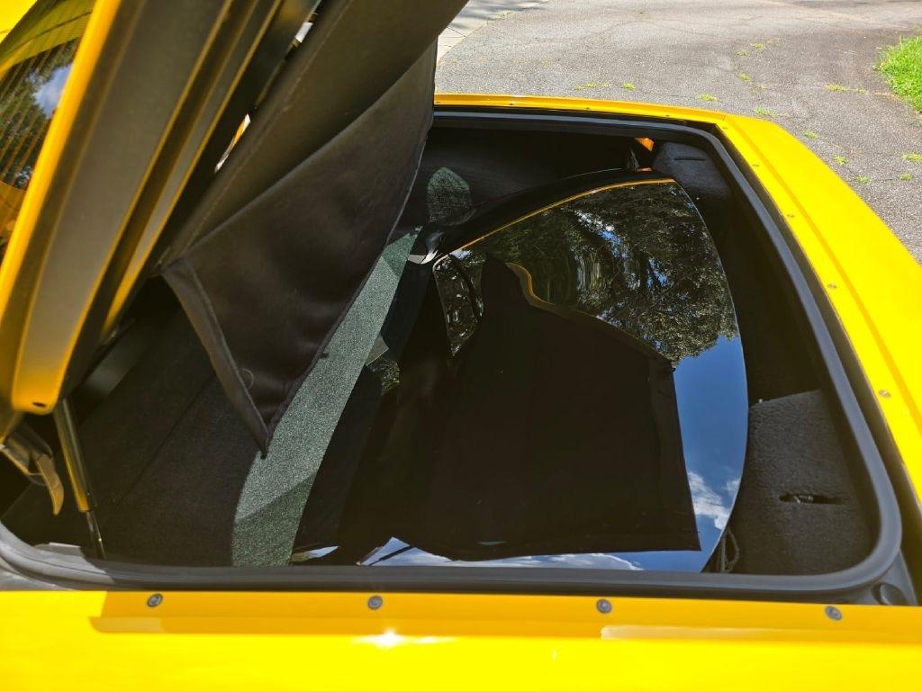 Chevrolet Corvette Coupe 2000