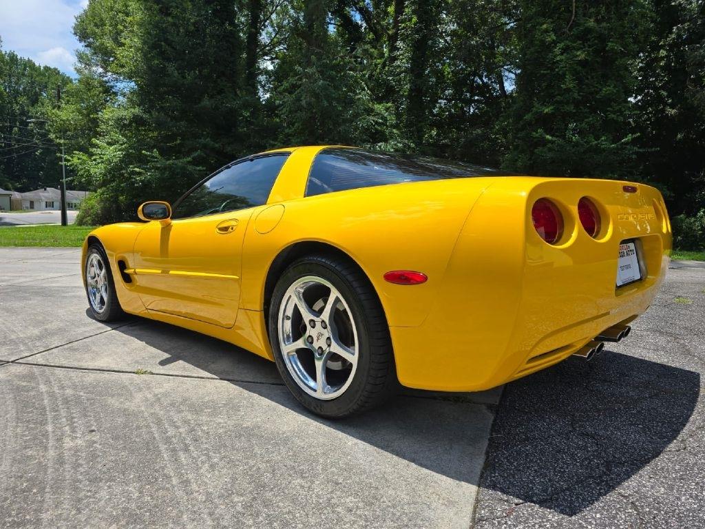 Chevrolet Corvette Coupe 2000