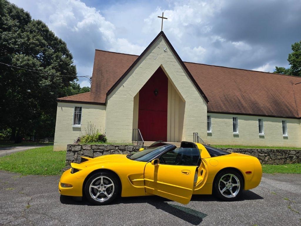 Chevrolet Corvette Coupe 2000