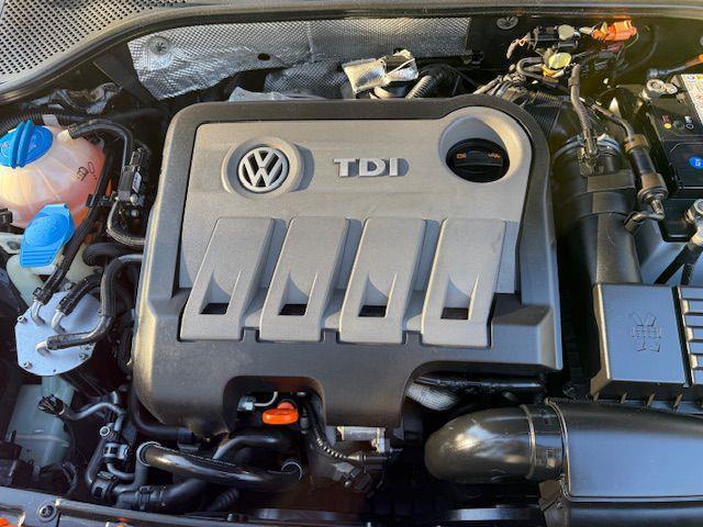 Volkswagen Passat 2.0L TDI SE2 2012