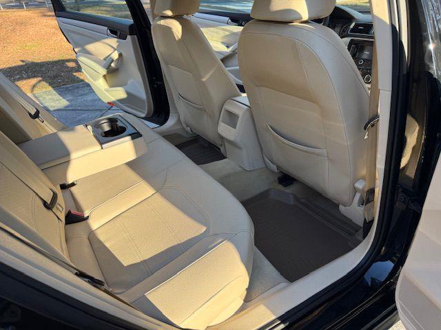 Volkswagen Passat 2.0L TDI SE2 2012