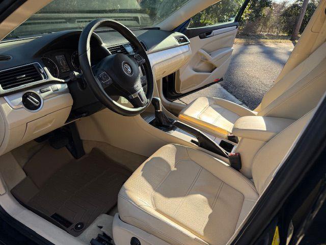 Volkswagen Passat 2.0L TDI SE2 2012