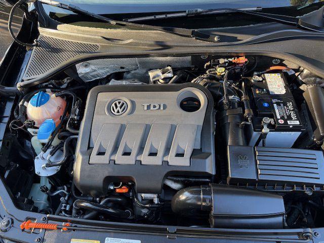 Volkswagen Passat 2.0L TDI SE2 2012