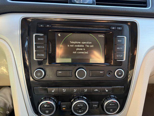 Volkswagen Passat 2.0L TDI SE2 2012