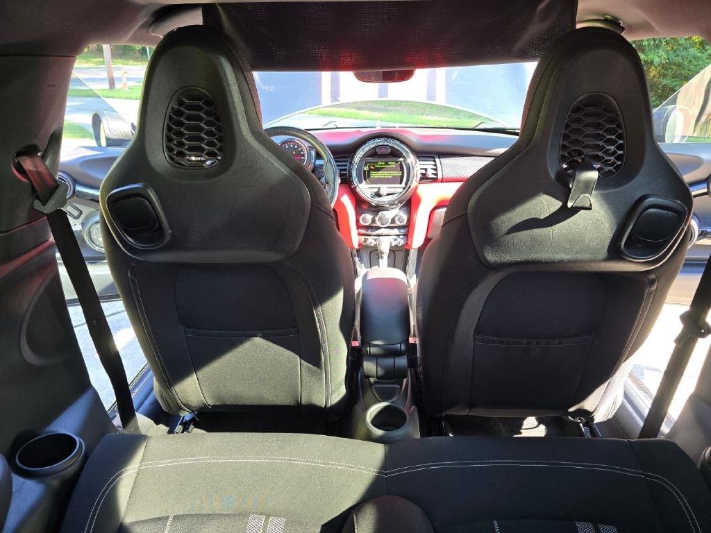 MINI Cooper John Cooper Works 2018