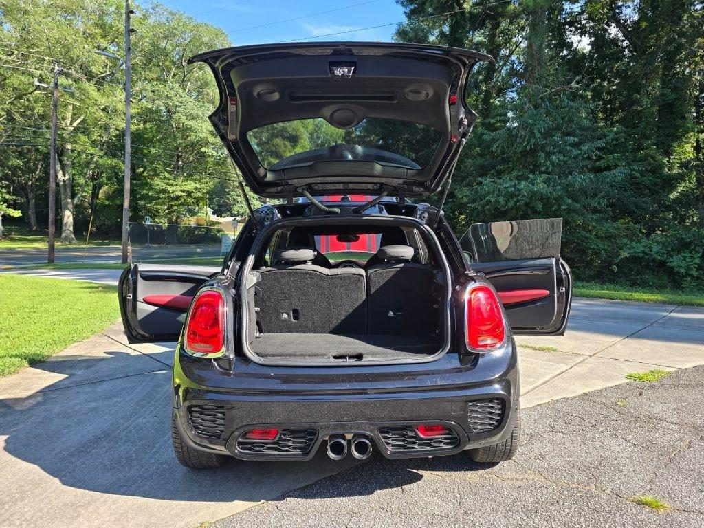 MINI Cooper John Cooper Works 2018