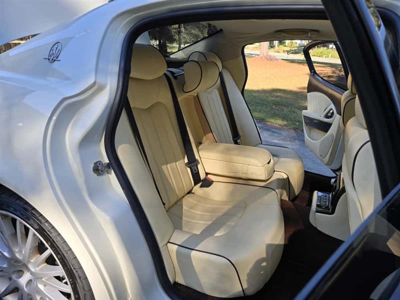 Maserati Quattroporte S 2011 Maserati Quattroporte S 2011