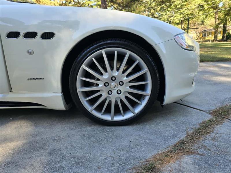 Maserati Quattroporte S 2011 Maserati Quattroporte S 2011