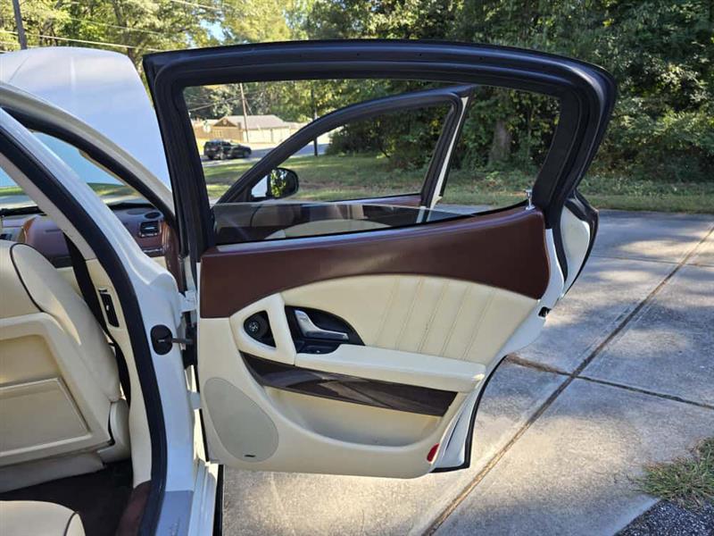 Maserati Quattroporte S 2011 Maserati Quattroporte S 2011