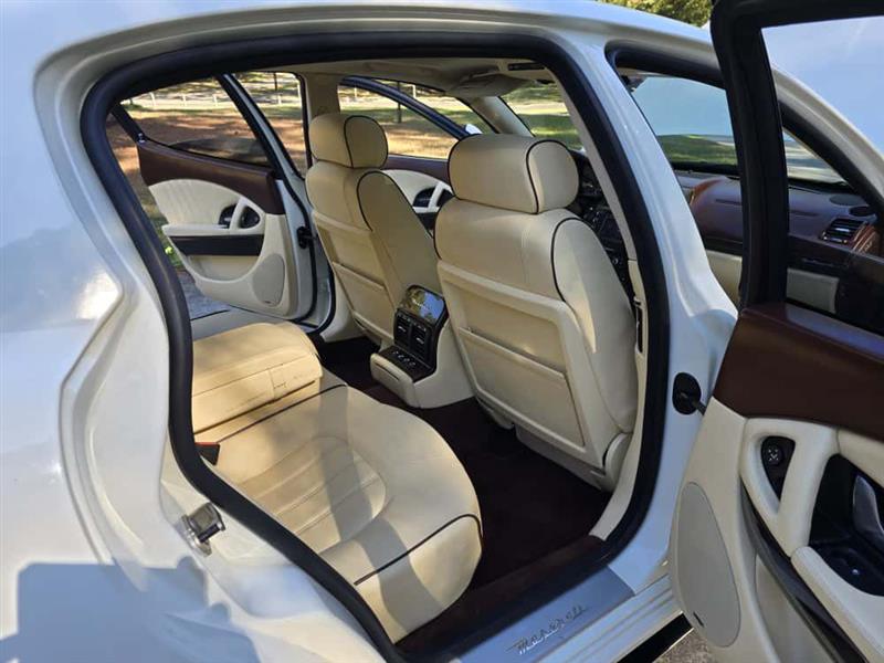 Maserati Quattroporte S 2011 Maserati Quattroporte S 2011