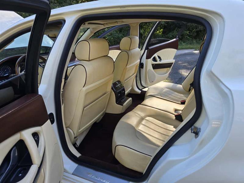 Maserati Quattroporte S 2011 Maserati Quattroporte S 2011