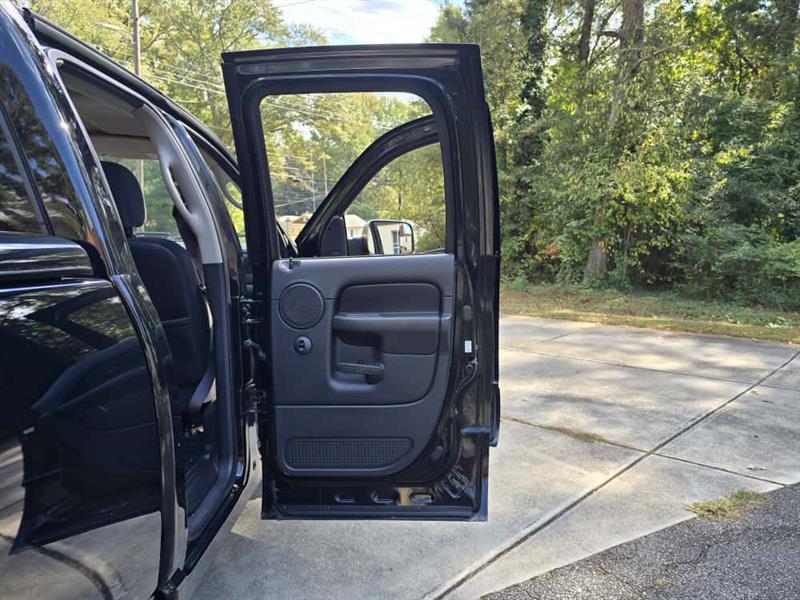 Dodge Ram 1500 ST Quad Cab Long Bed 2WD 2005 Dodge Ram 1500 ST Quad Cab Long Bed 2WD 2005