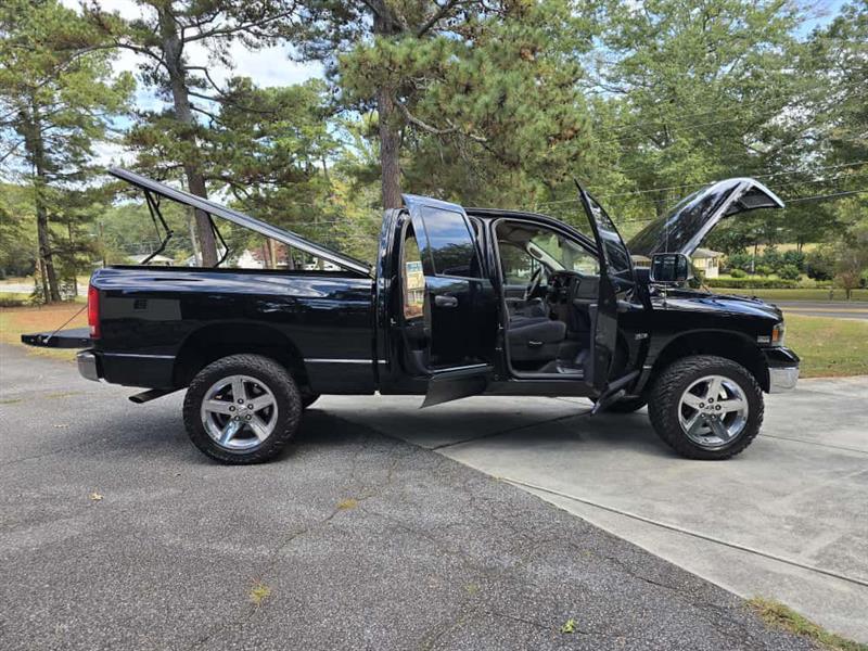 Dodge Ram 1500 ST Quad Cab Long Bed 2WD 2005 Dodge Ram 1500 ST Quad Cab Long Bed 2WD 2005