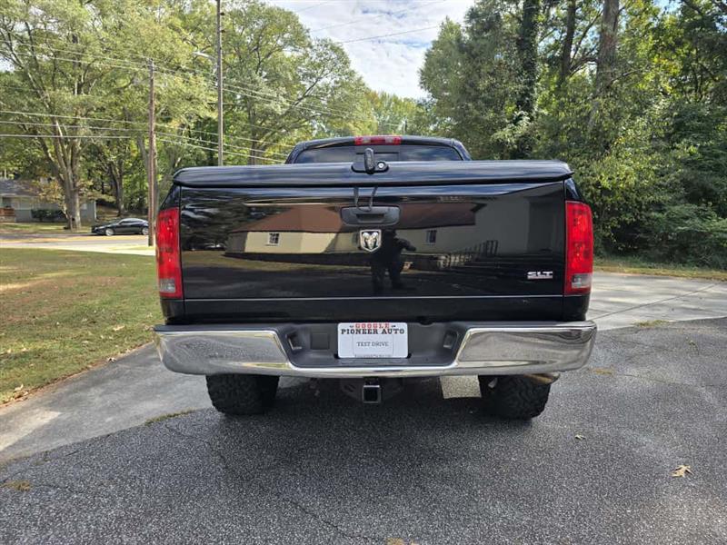 Dodge Ram 1500 ST Quad Cab Long Bed 2WD 2005 Dodge Ram 1500 ST Quad Cab Long Bed 2WD 2005