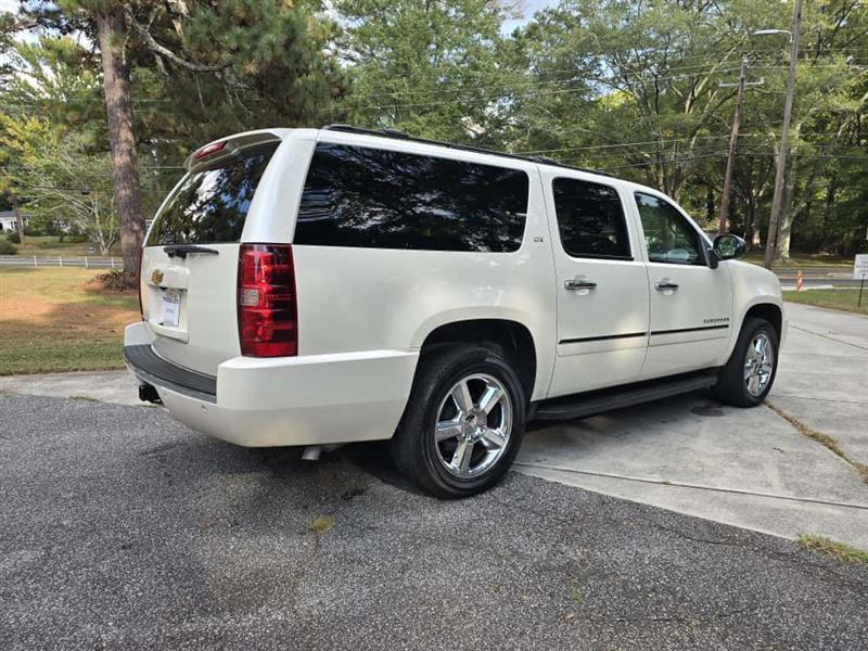 Chevrolet Suburban LTZ 1500 2WD 2014 Chevrolet Suburban LTZ 1500 2WD 2014