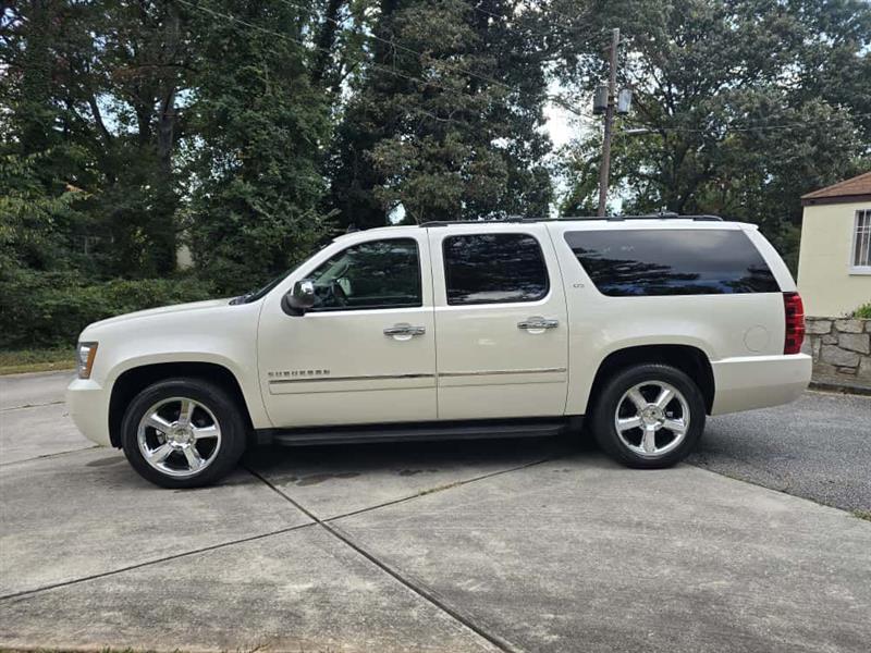 Chevrolet Suburban LTZ 1500 2WD 2014 Chevrolet Suburban LTZ 1500 2WD 2014