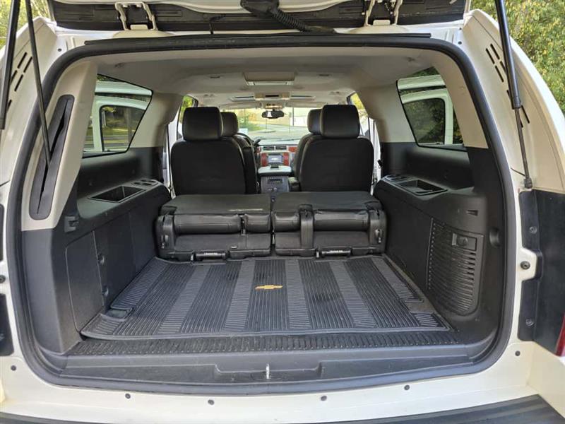 Chevrolet Suburban LTZ 1500 2WD 2014 Chevrolet Suburban LTZ 1500 2WD 2014