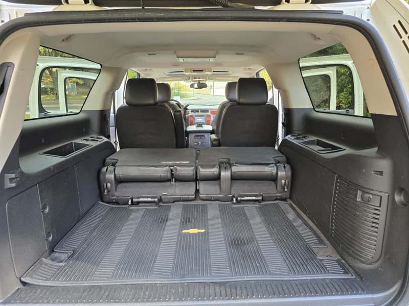 Chevrolet Suburban LTZ 1500 2WD 2014 Chevrolet Suburban LTZ 1500 2WD 2014