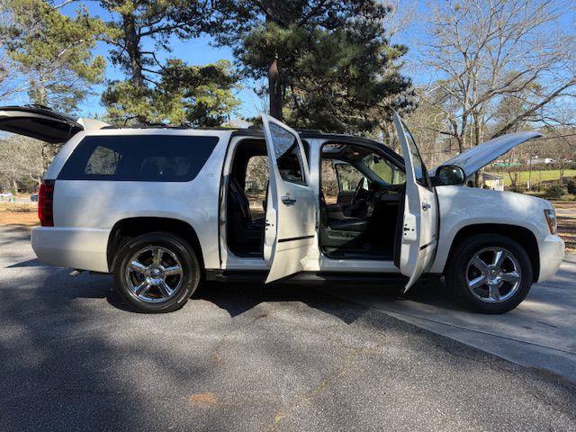 Chevrolet Suburban LTZ 1500 2WD 2014