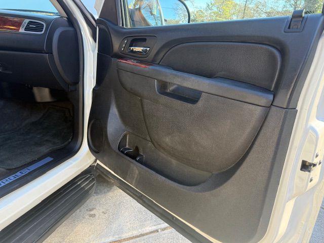 Chevrolet Suburban LTZ 1500 2WD 2014