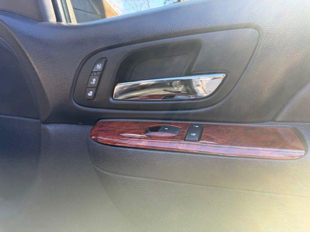 Chevrolet Suburban LTZ 1500 2WD 2014