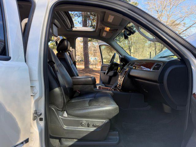 Chevrolet Suburban LTZ 1500 2WD 2014