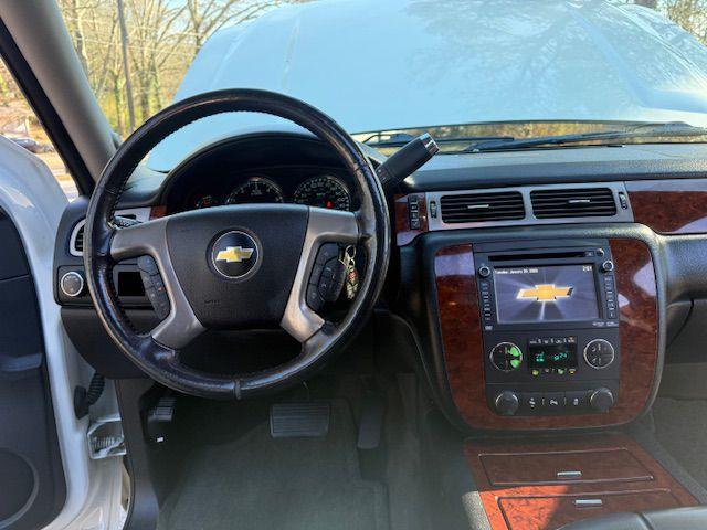 Chevrolet Suburban LTZ 1500 2WD 2014