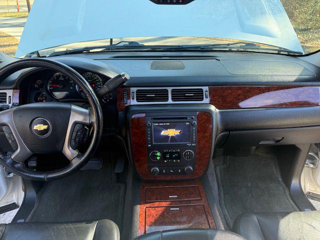 Chevrolet Suburban LTZ 1500 2WD 2014