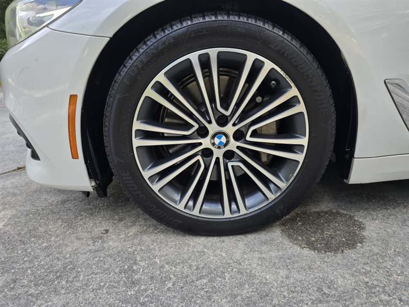 BMW 5-Series 530i 2019 BMW 5-Series 530i 2019