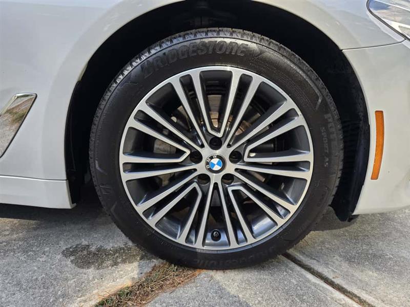 BMW 5-Series 530i 2019 BMW 5-Series 530i 2019