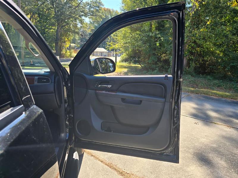 Chevrolet Tahoe LTZ 4WD 2013 Chevrolet Tahoe LTZ 4WD 2013