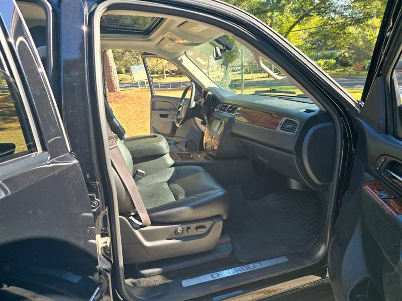 Chevrolet Tahoe LTZ 4WD 2013 Chevrolet Tahoe LTZ 4WD 2013