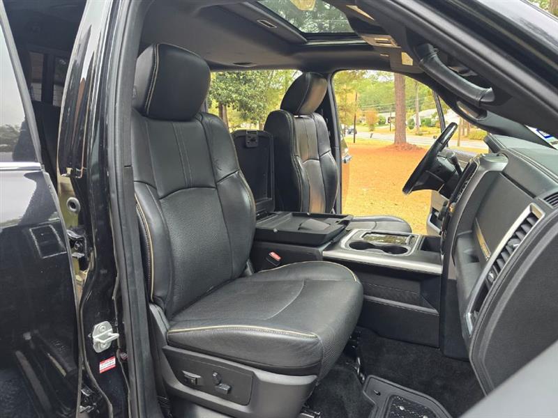 RAM 2500 Longhorn Crew Cab SWB 4WD 2017 RAM 2500 Longhorn Crew Cab SWB 4WD 2017