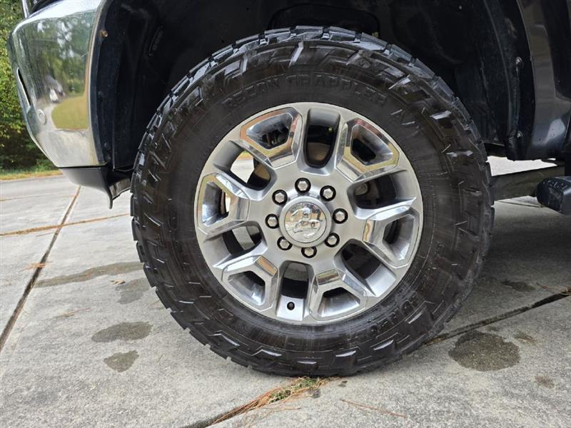 RAM 2500 Longhorn Crew Cab SWB 4WD 2017 RAM 2500 Longhorn Crew Cab SWB 4WD 2017