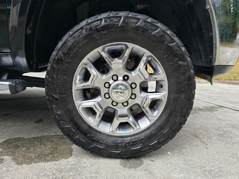 RAM 2500 Longhorn Crew Cab SWB 4WD 2017 RAM 2500 Longhorn Crew Cab SWB 4WD 2017