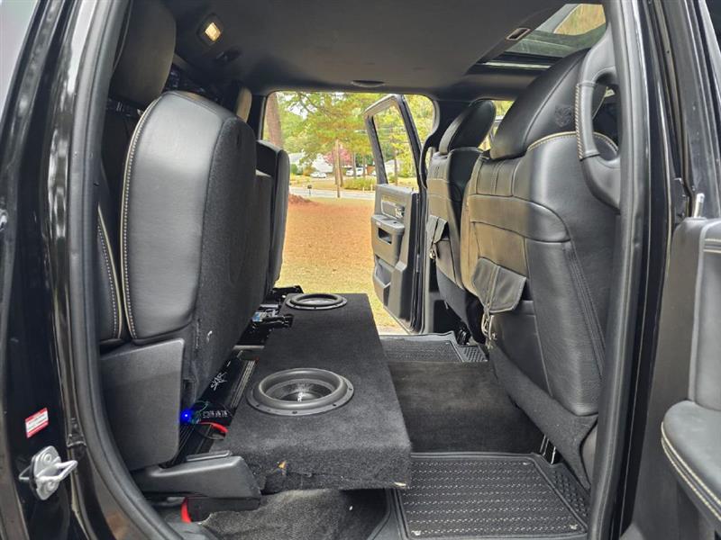 RAM 2500 Longhorn Crew Cab SWB 4WD 2017 RAM 2500 Longhorn Crew Cab SWB 4WD 2017