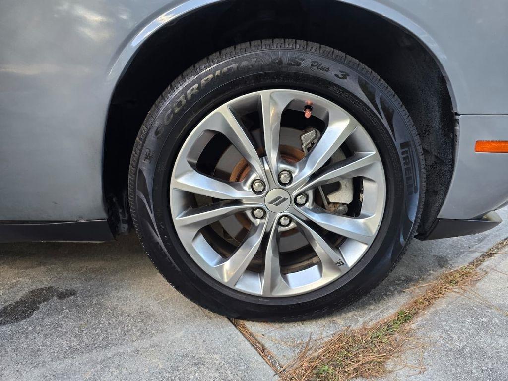 Dodge Challenger SXT AWD 2021